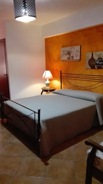 Bed And Breakfast Agrumi In Terrazza Aragona Room photo